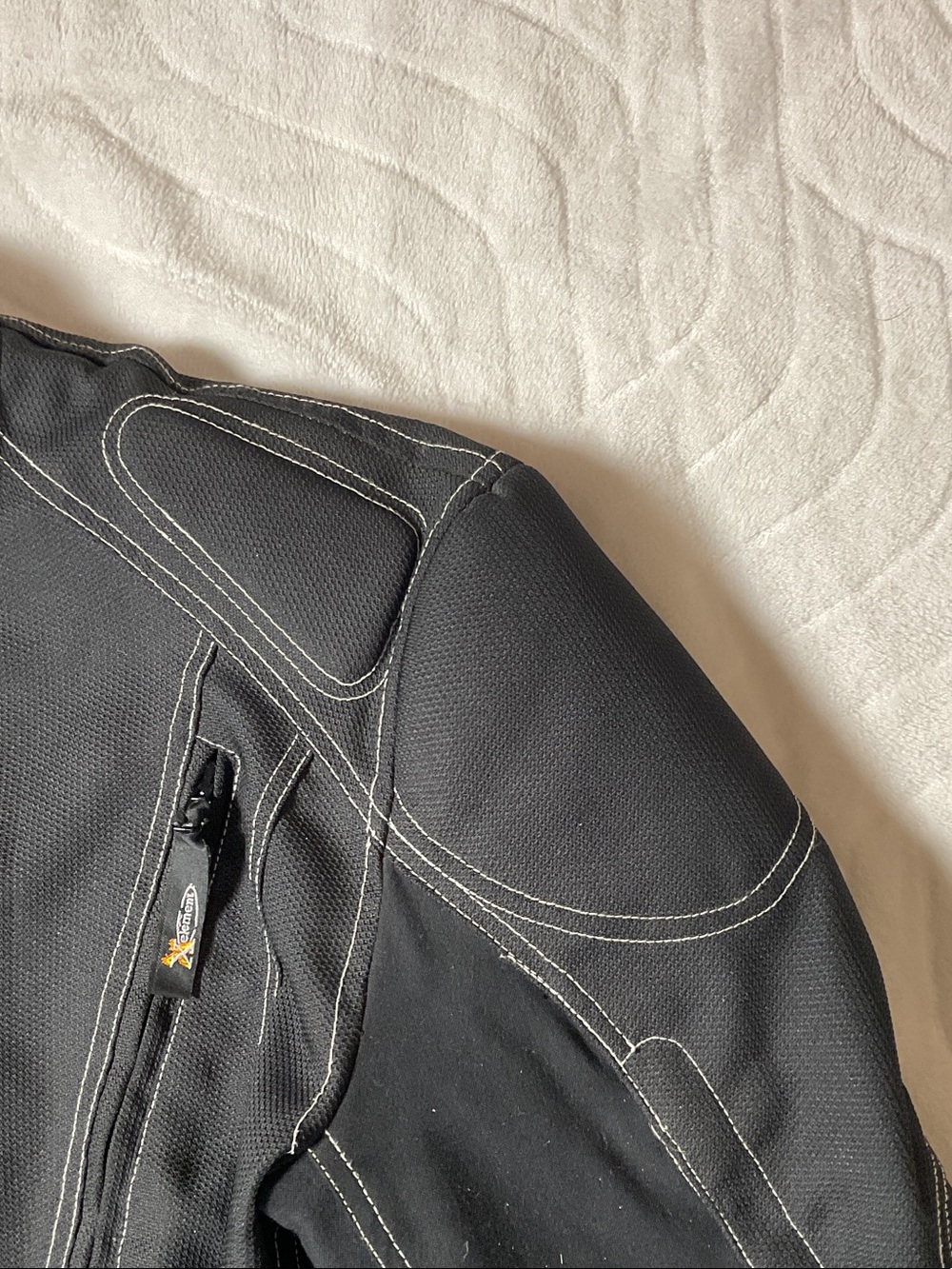 Motorcycle protective jacket - Picture 6 of 15